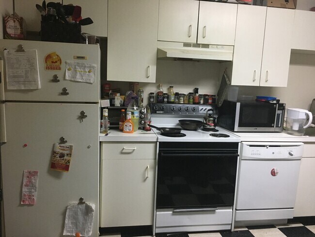 606 Columbus Ave, Unit 2R