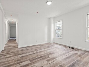 42 William St in Worcester, MA - Building Photo - Building Photo