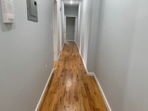 452 Mallory Ave in Jersey City, NJ - Building Photo - Building Photo