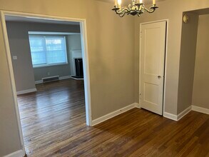 1210 W Murdock St in Wichita, KS - Foto de edificio - Building Photo