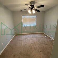 7004 Frog Meadow St in Bakersfield, CA - Building Photo - Building Photo