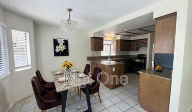 13331 Barcelona Pl in Chino, CA - Foto de edificio - Building Photo