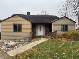 1437 Oakland St in Fort Wayne, IN - Building Photo