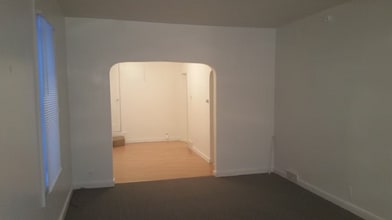 214 6th St NW in Chisholm, MN - Building Photo - Building Photo