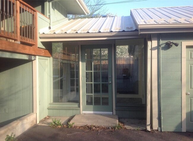 111 Washington Ave, Unit B in Golden, CO - Building Photo - Building Photo
