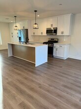 10434 Baird Ave in Porter Ranch, CA - Building Photo - Building Photo