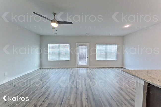 6403 Cotton Crk Rd NW in Huntsville, AL - Building Photo - Building Photo