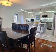 6 Lilac Ct in Walpole, MA - Building Photo - Building Photo