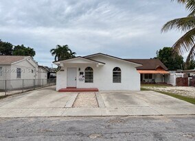 3216 SW 25th St in Miami, FL - Building Photo