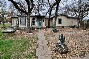 1846 Ranger Hwy in Weatherford, TX - Building Photo