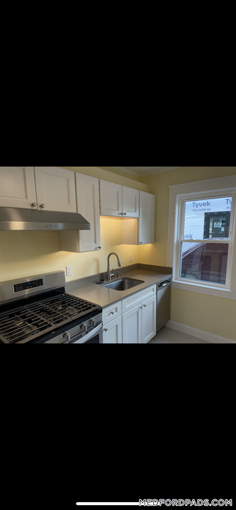 66 Marshall St in Medford, MA - Building Photo
