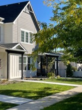 Townhomes at Union Square in Boise, ID - Foto de edificio - Building Photo