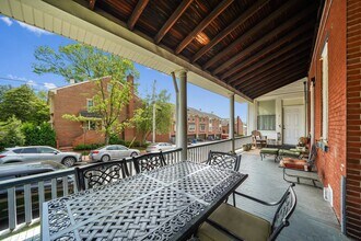 400 N Church St, Unit 4 in West Chester, PA - Foto de edificio - Building Photo