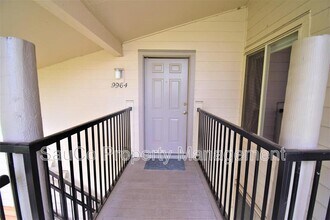 9964 SW Trapper Terrace in Beaverton, OR - Building Photo - Building Photo