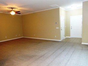 4828 Pitkin Ave in Ladson, SC - Foto de edificio - Building Photo