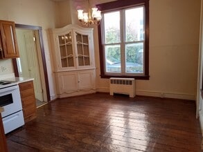 409 Main St in Denver, PA - Building Photo - Building Photo