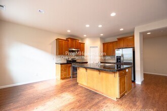 15168 SE Granite Dr in Damascus, OR - Building Photo - Building Photo