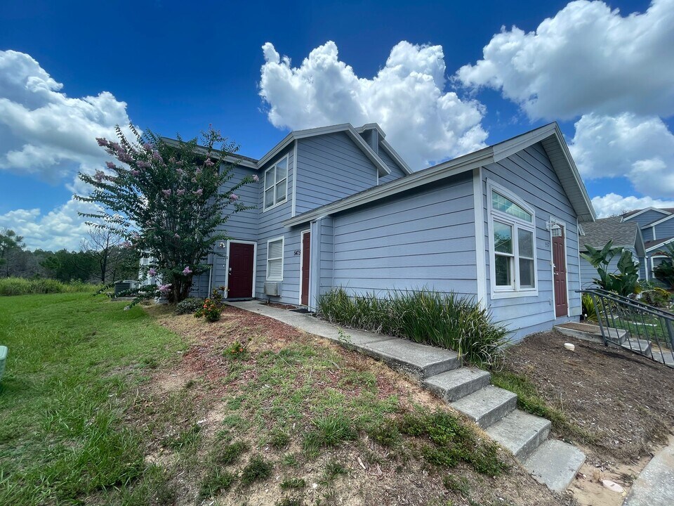 547.5 Caribbean Dr in Davenport, FL - Building Photo