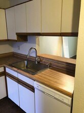 812 W Collins St in Denton, TX - Building Photo - Building Photo