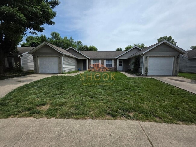 property at 2805-2807 Plaza Ln