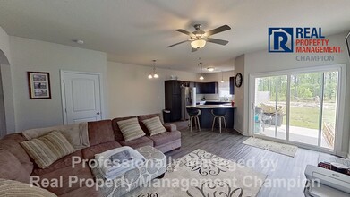 266 Currituck Dr in Holly Ridge, NC - Building Photo - Building Photo