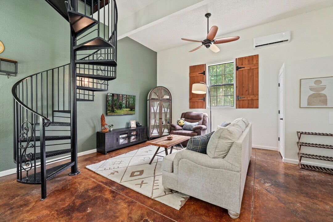 10583 Two Girls Ln in Rogers, AR - Foto de edificio