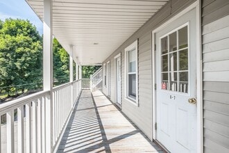 8 Celtic Street in Concord, NH - Building Photo - Building Photo