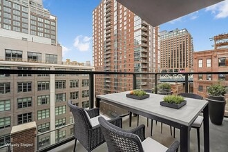 181 Front St in Brooklyn, NY - Foto de edificio - Building Photo