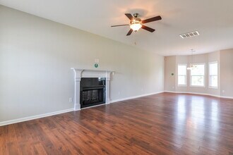 229 Darecrest Ln in Wendell, NC - Building Photo - Building Photo