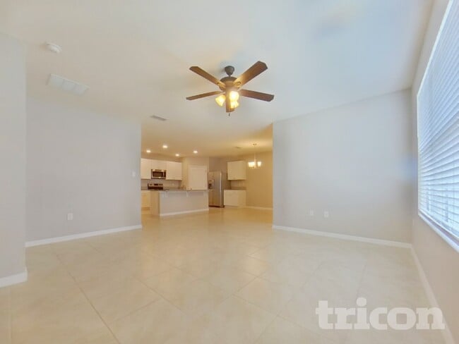 2531 Newmark Dr in Deltona, FL - Building Photo - Building Photo