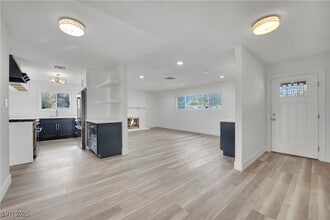 1501 Strong Dr in Las Vegas, NV - Building Photo - Building Photo