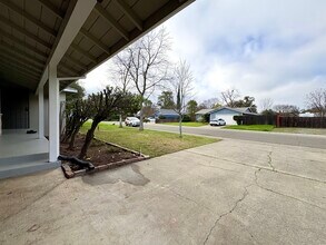1514 Hesket Wy in Sacramento, CA - Building Photo - Building Photo
