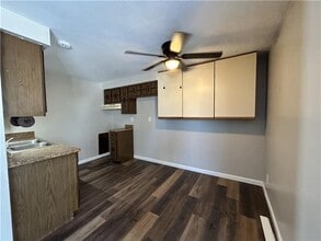 98 View St in Weirton, WV - Foto de edificio - Building Photo