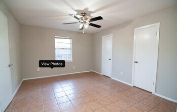 6311 Fondren Rd in Houston, TX - Building Photo - Building Photo