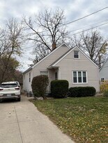 1530 Snyder Rd in East Lansing, MI - Building Photo
