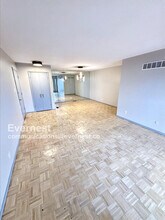 10368 Forest Brook Ln in St. Louis, MO - Building Photo - Building Photo