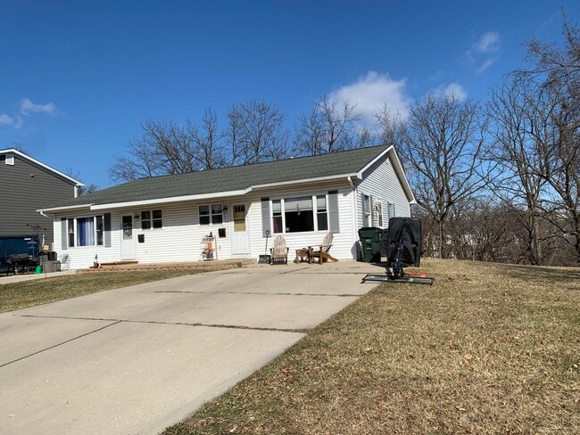 401 Spring St in Lake Geneva, WI - Building Photo - Building Photo