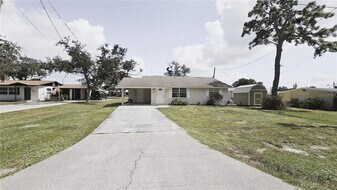 787 Liberty St in Englewood, FL - Building Photo