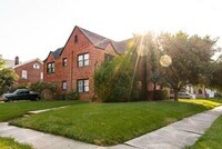 4704 Chenevert St photo'