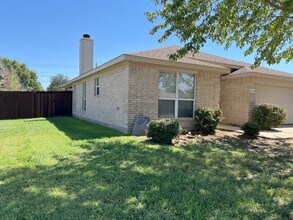 3312 Skelton St in Denton, TX - Building Photo - Building Photo