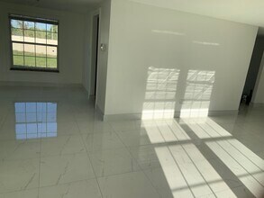 341 Minneola Dr in Orlando, FL - Building Photo - Building Photo