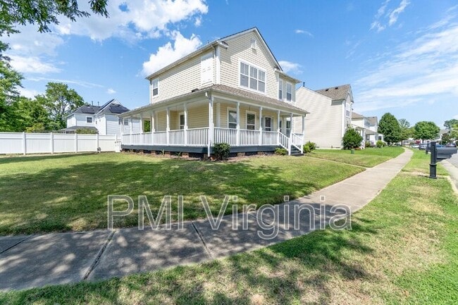 32 Regal Way in Hampton, VA - Building Photo - Building Photo