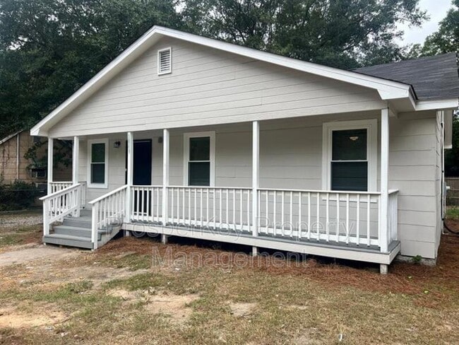 1811 17th Ave in Phenix City, AL - Building Photo - Building Photo