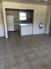 1300 Fountainhead Dr in Deltona, FL - Building Photo - Building Photo
