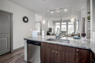 1628-1898-1898 Wyndale St in Houston, TX - Building Photo - Building Photo