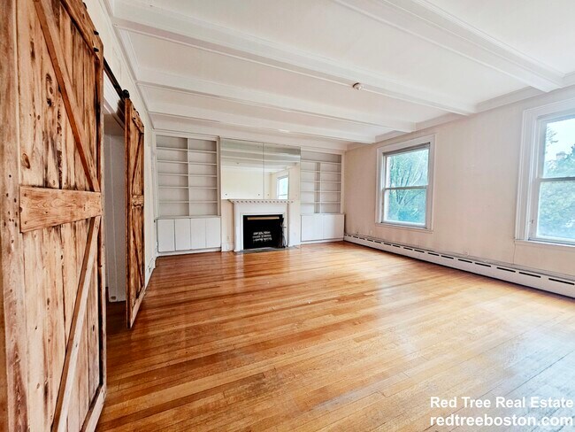 1712 Beacon St in Brookline, MA - Building Photo - Building Photo