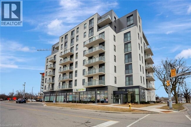 property at 7 Erie Ave