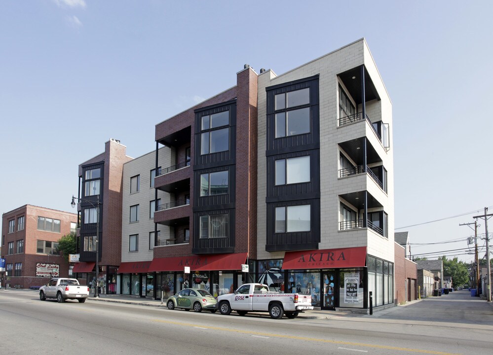 1824 W North Ave in Chicago, IL - Foto de edificio