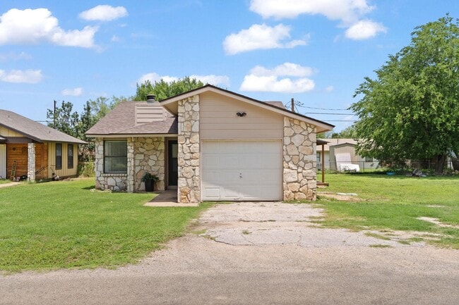 property at 609 Aspen Ln
