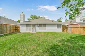 21007 Terrace View Dr in Katy, TX - Foto de edificio - Building Photo